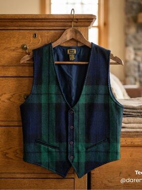Vintage Wool Plaid Vest in Green & Navy - Classic Men's Waistcoat